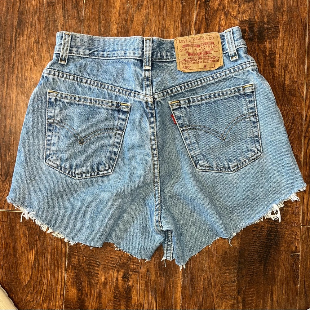 Vintage Levi’s 550 shorts